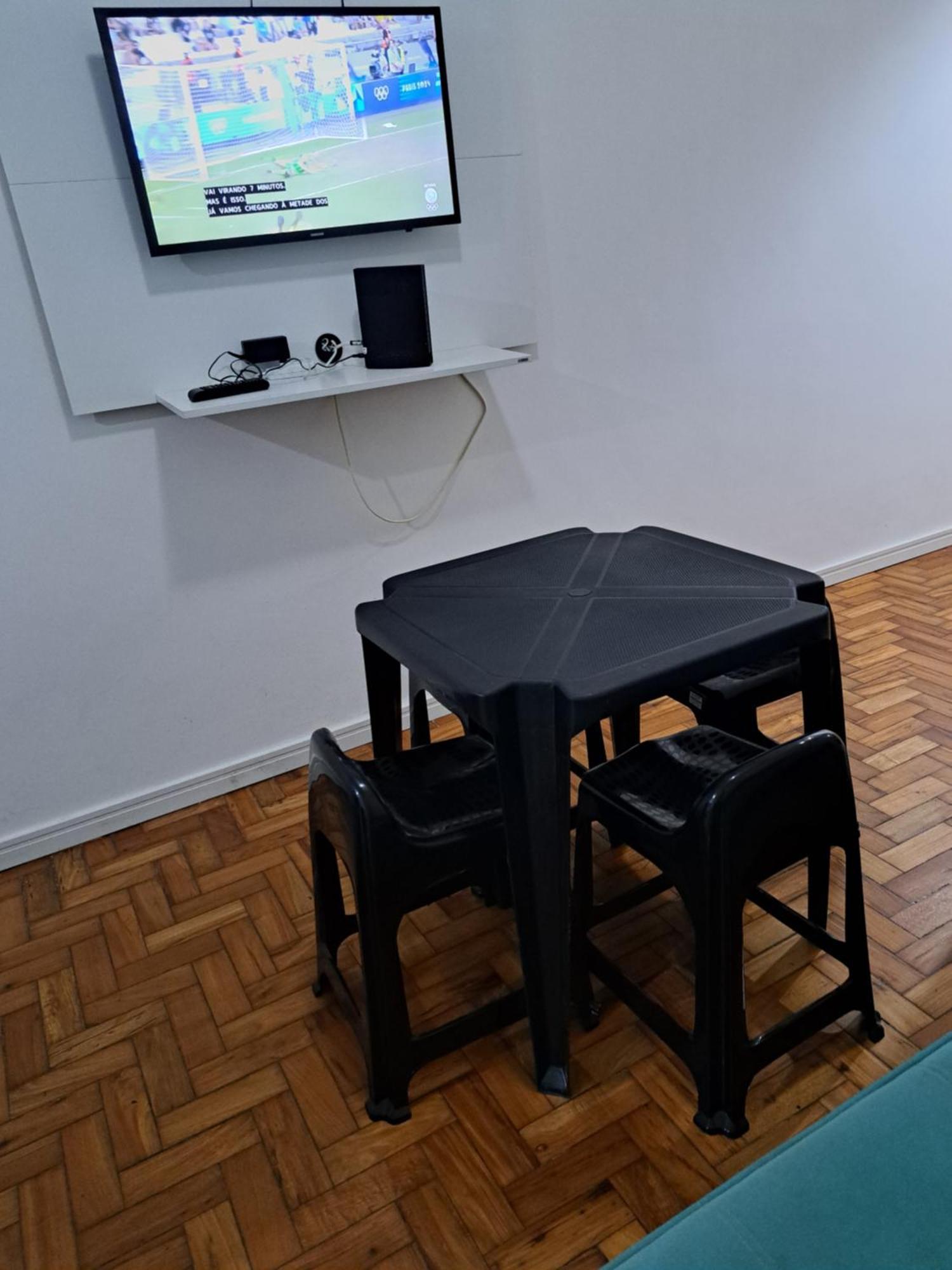 Apartemen Lev - Apto Copacabana Posto 2 - 300m Da Rio de Janeiro